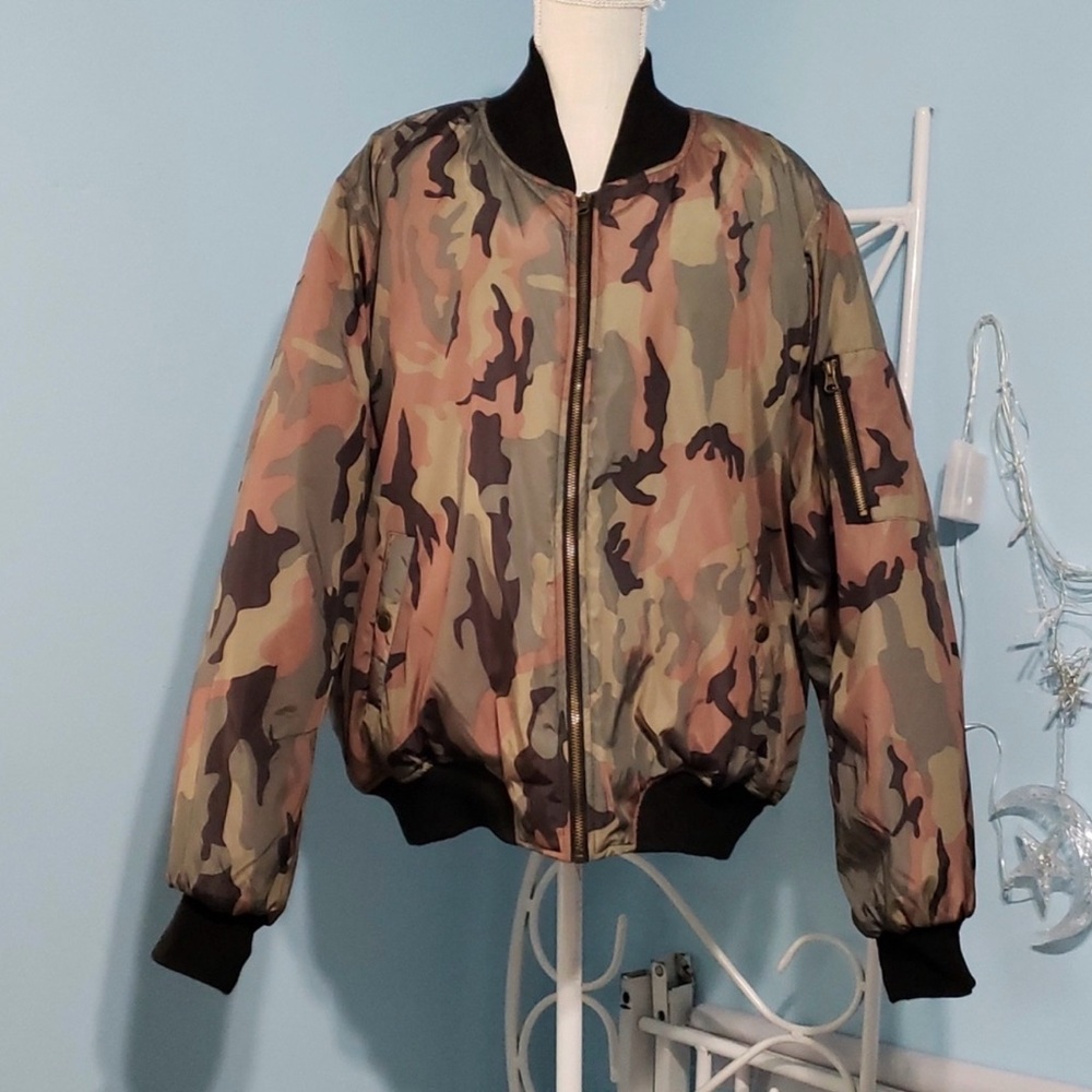 Miss London Black-Collar Camo Jacket with Orange Lining